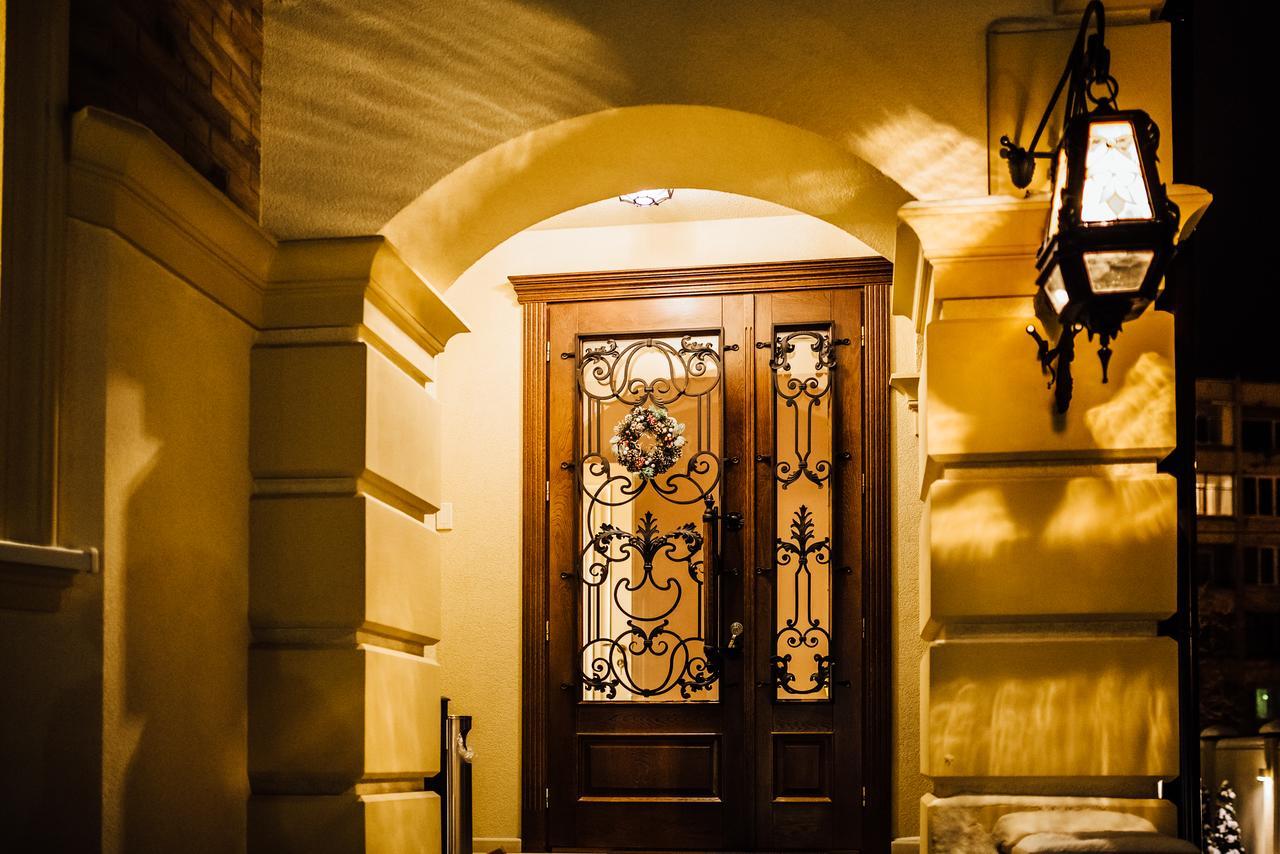 Galant Hotel Truskavets Exterior photo