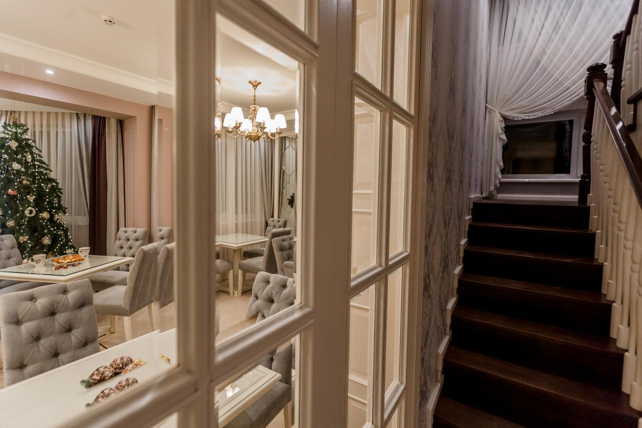 Galant Hotel Truskavets Exterior photo